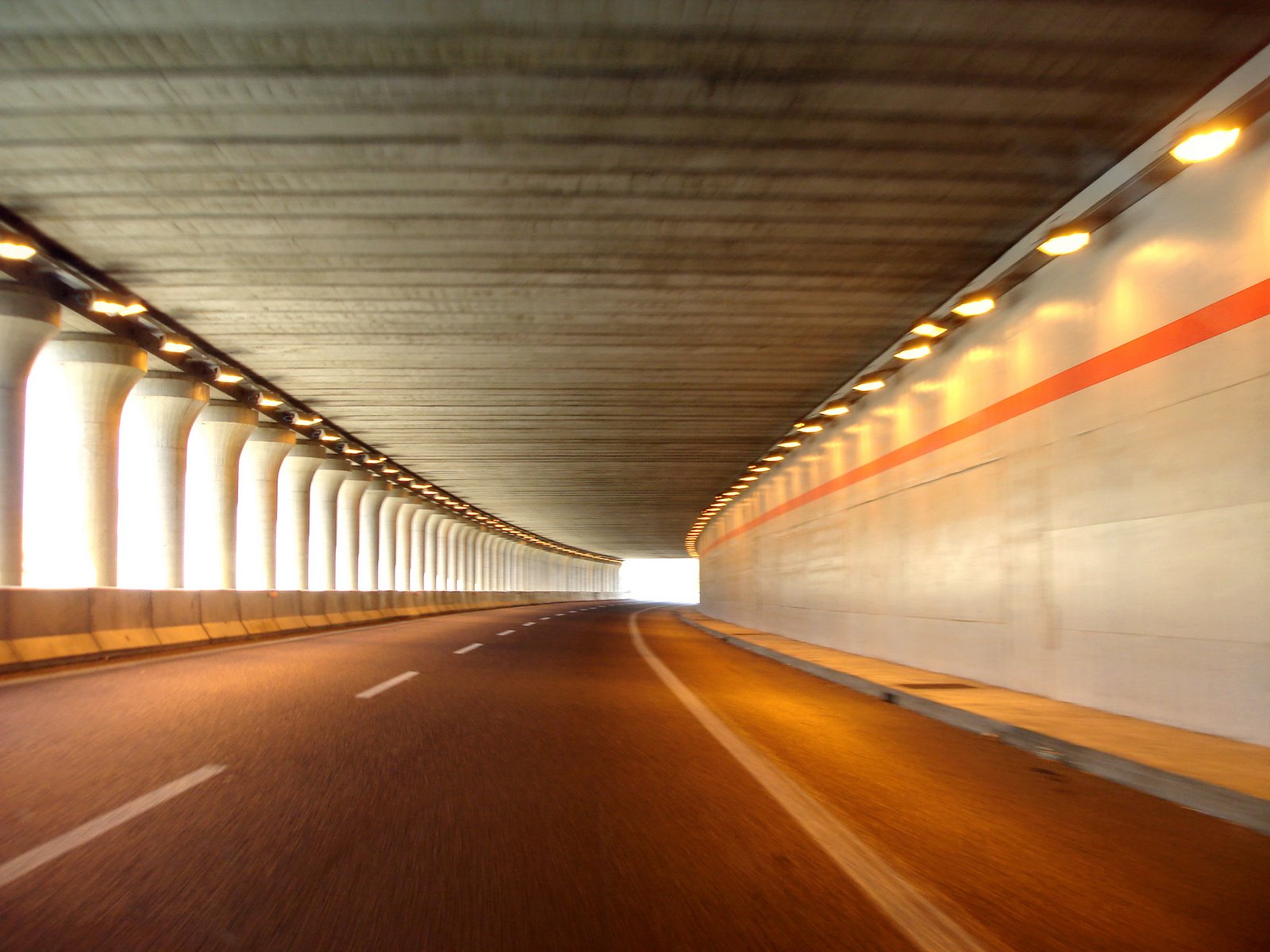 Tunnel